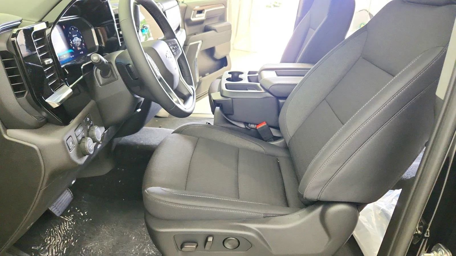 New 2026 Chevrolet Silverado 1500 LT AWD/4WD image 15