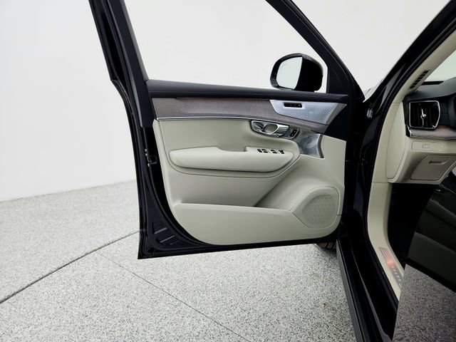 New 2026 Volvo XC90 B6 Ultra w/ Lounge Package image 23