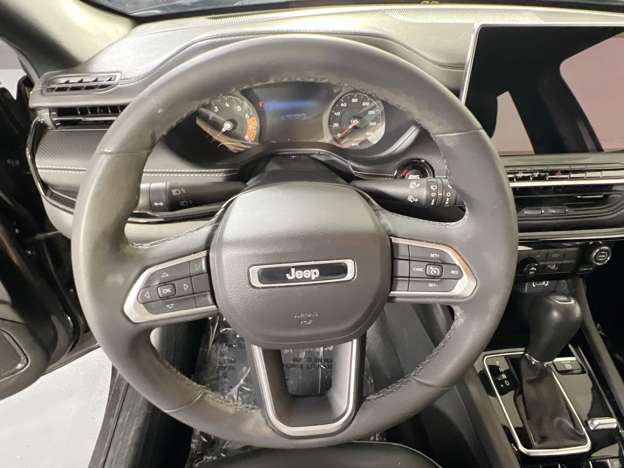 Used 2022 Jeep Compass Latitude AWD/4WD image 11