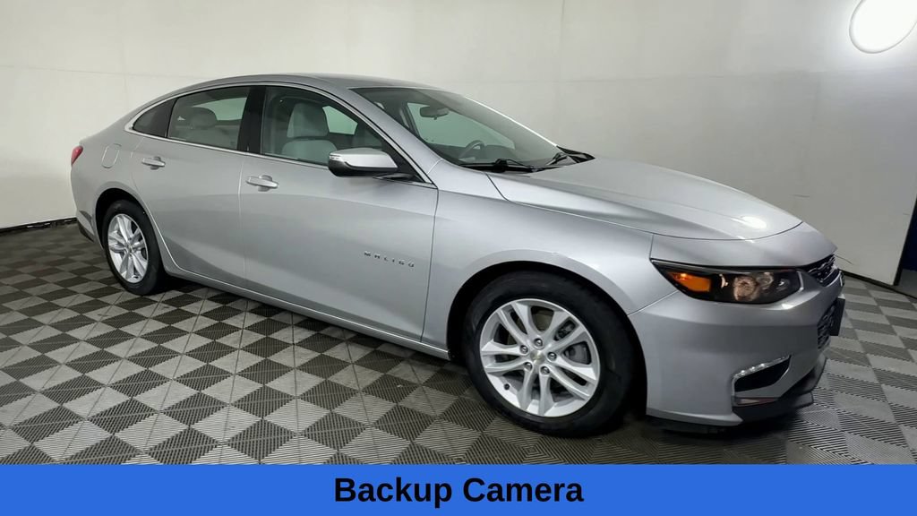 Used 2018 Chevrolet Malibu LT FWD image 3