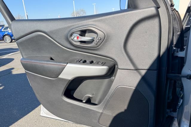 Used 2018 Jeep Cherokee Trailhawk w/ Quick Order Package 27L image 14