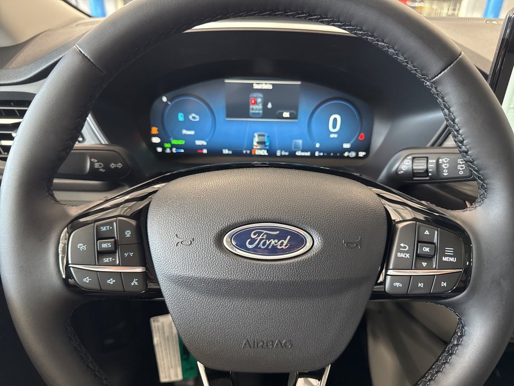 New 2025 Ford Escape SE w/ PHEV Premium Package image 19