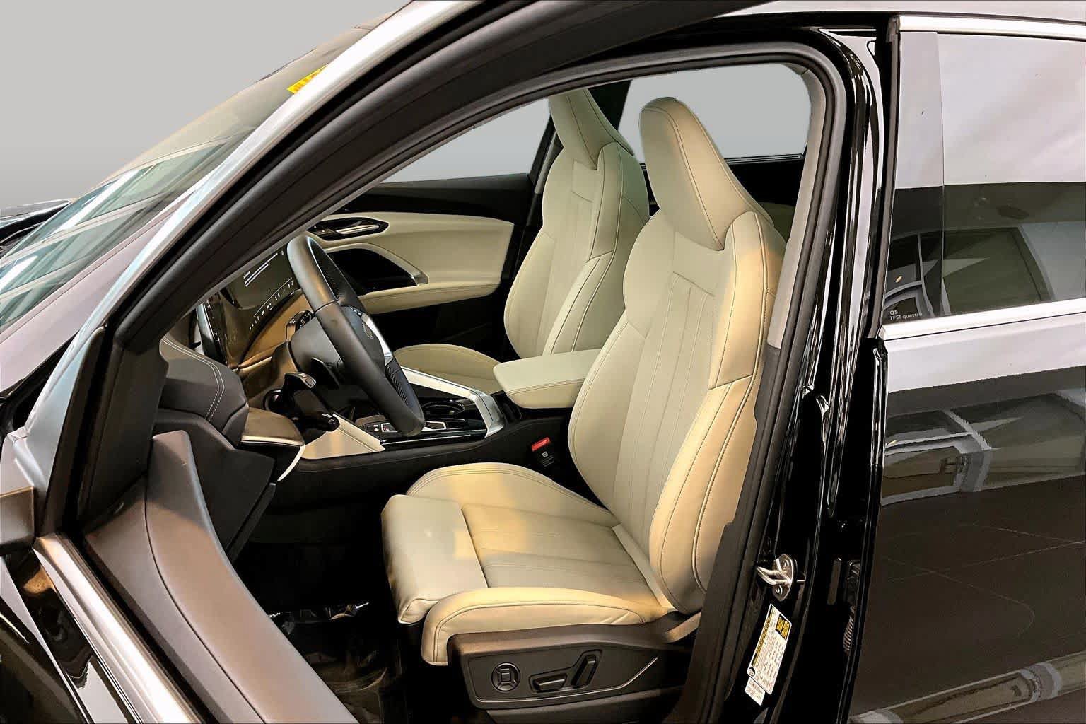 Certified 2025 Audi Q5 Prestige AWD/4WD image 8