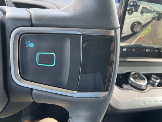 Used 2025 Ford Expedition Active AWD/4WD image 33