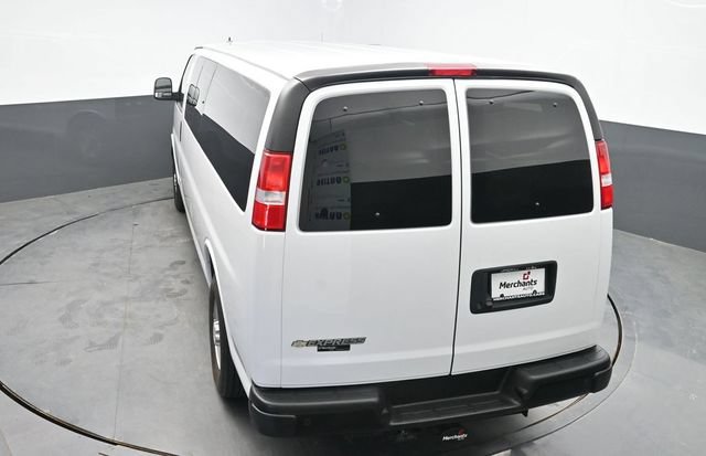 Used 2024 Chevrolet Express 3500 LS RWD image 29