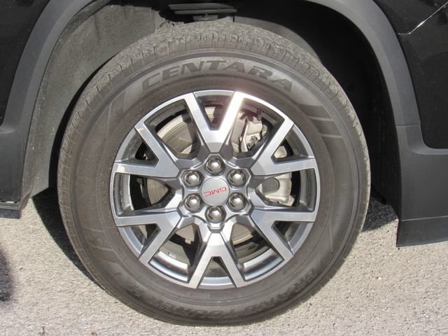 Used 2023 GMC Acadia SLT FWD image 11