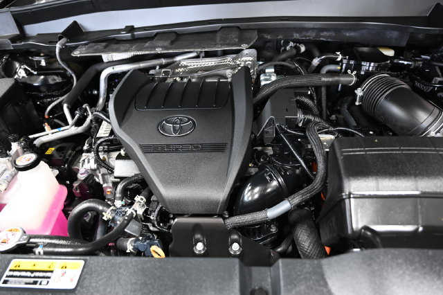 Certified 2026 Toyota Grand Highlander AWD Hybrid image 36