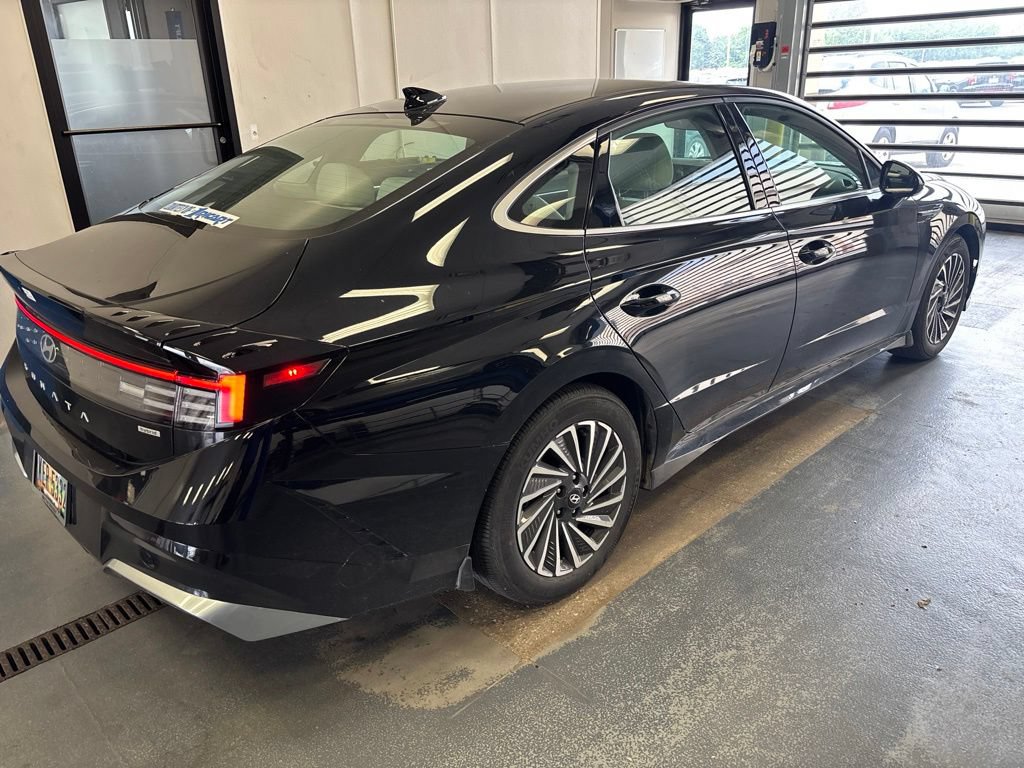 Used 2025 Hyundai Sonata SEL FWD image 7