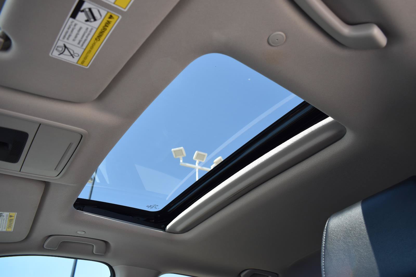 Used 2025 Honda CR-V EX-L image 12