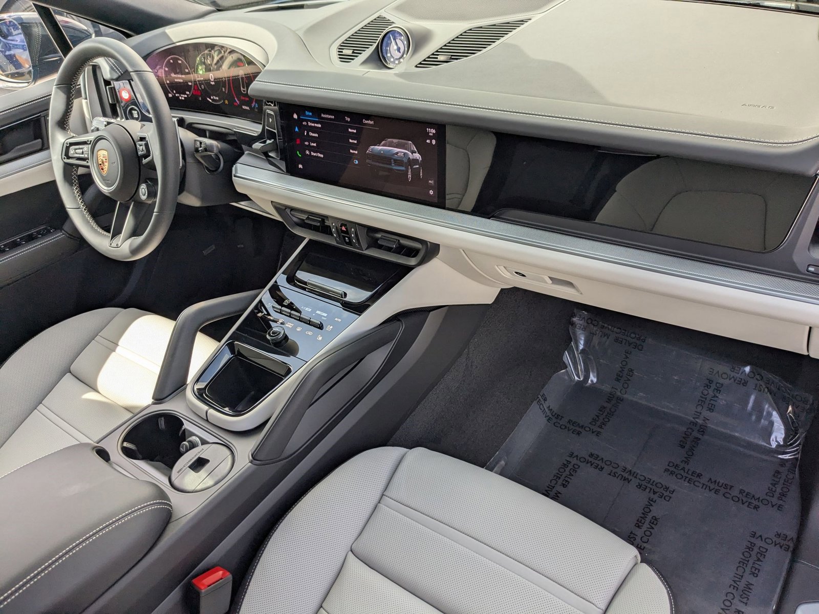 New 2026 Porsche Cayenne Coupe image 27