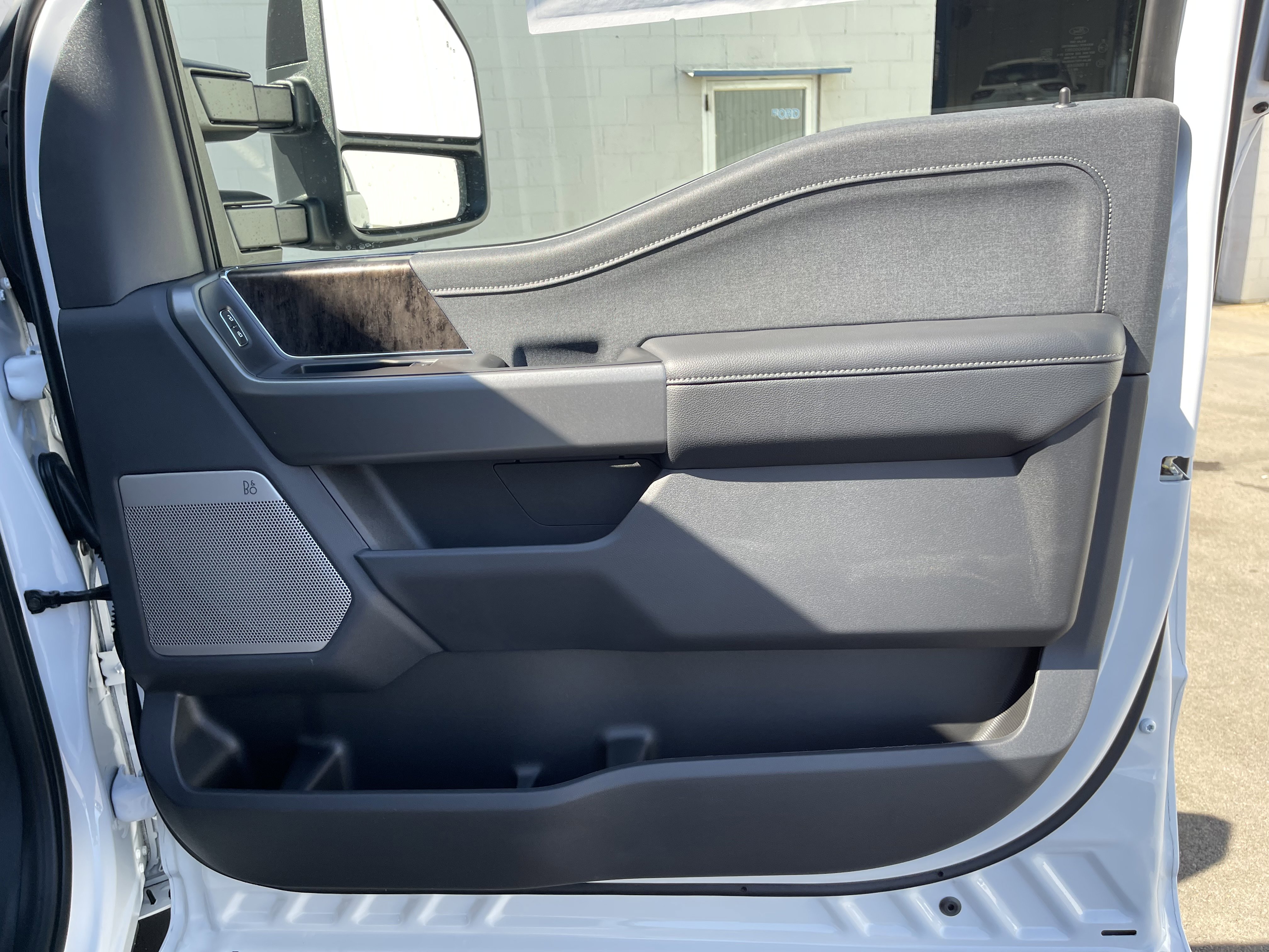 New 2026 Ford F350 Lariat w/ Black Appearance Package image 35