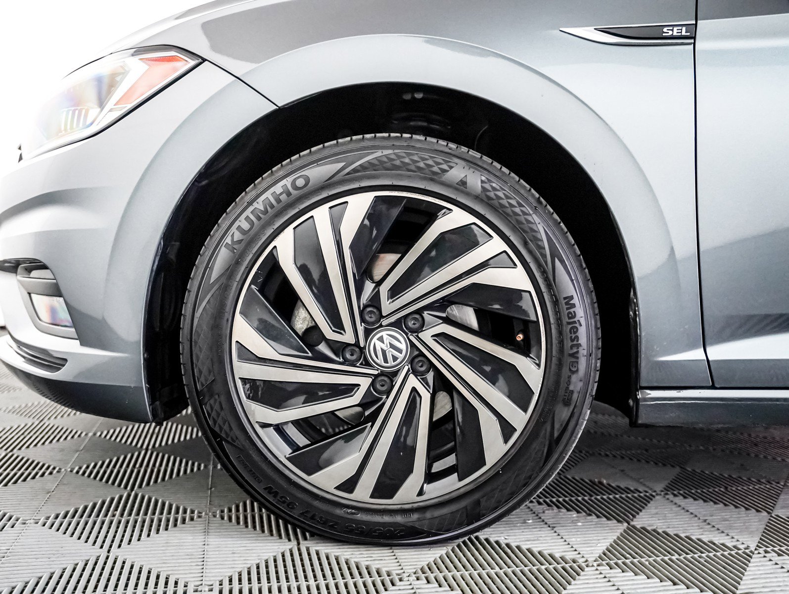 Used 2019 Volkswagen Jetta SEL Premium image 6