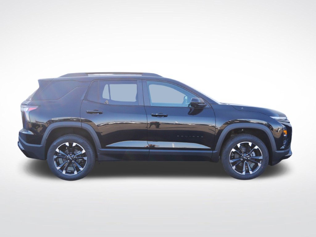 New 2027 Chevrolet Equinox RS w/ Safety and Technology Package AWD/4WD image 2