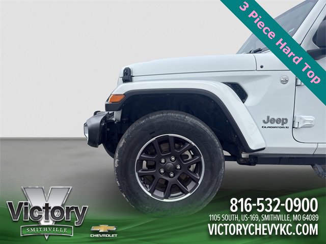 Used 2023 Jeep Gladiator Overland image 34