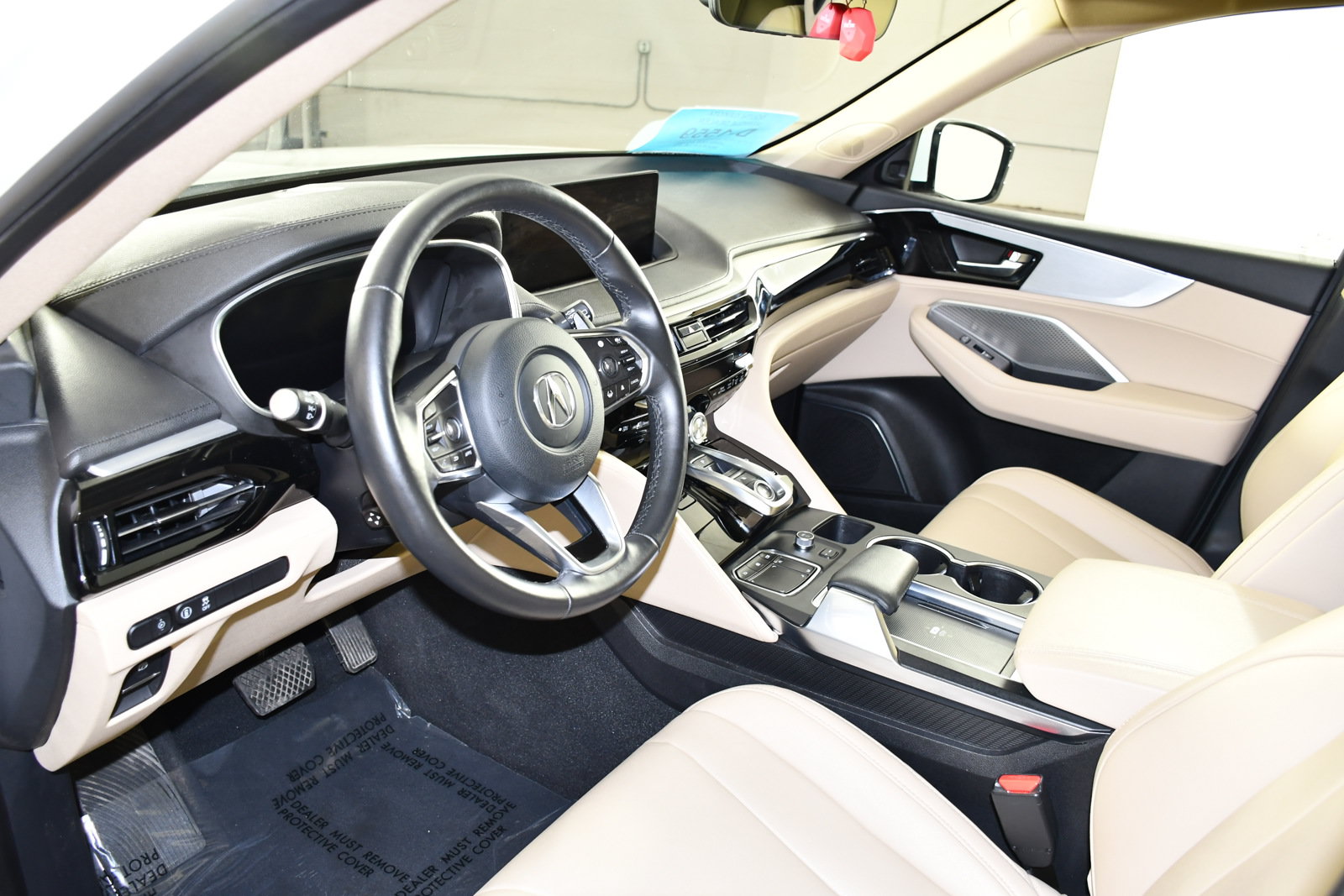Used 2024 Acura MDX SH-AWD image 2