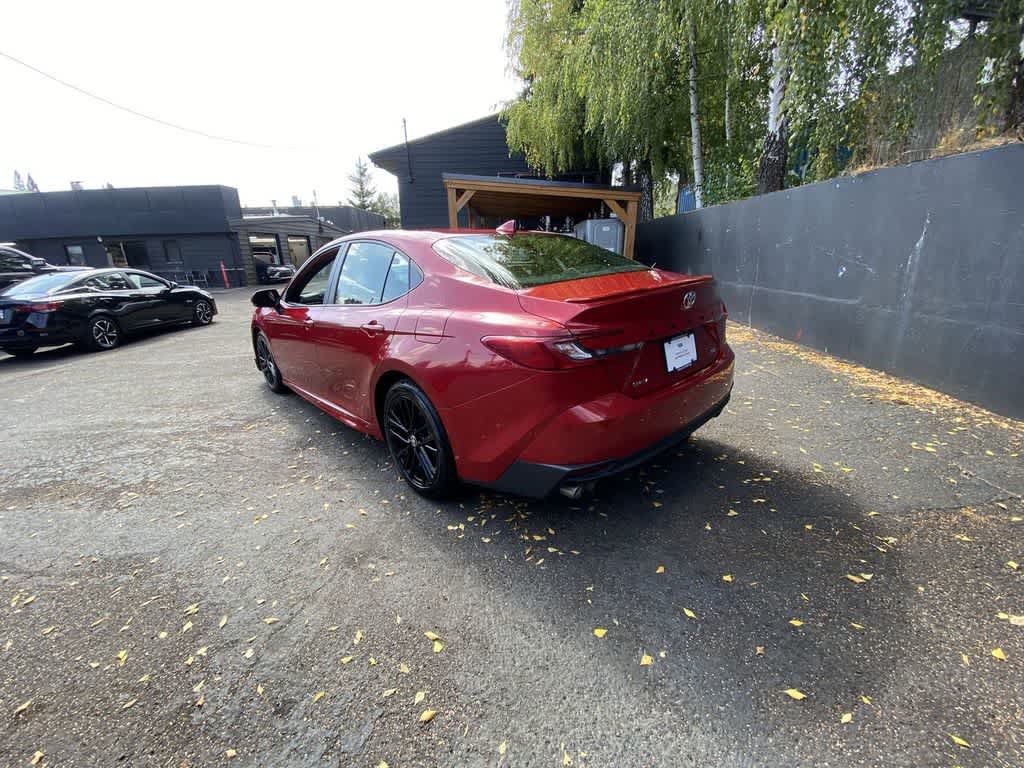 Used 2025 Toyota Camry SE FWD image 4
