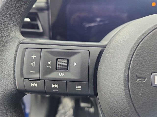 Certified 2025 Nissan Kicks SV image 16