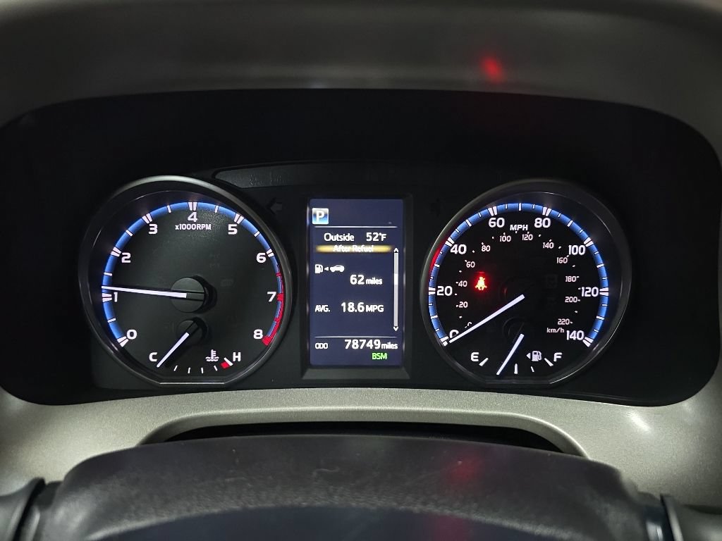 Used 2018 Toyota RAV4 XLE w/ Plus Extra Value Package AWD/4WD image 22