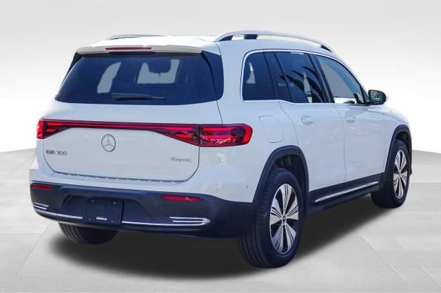 Used 2024 Mercedes-Benz EQB 300 4MATIC image 7