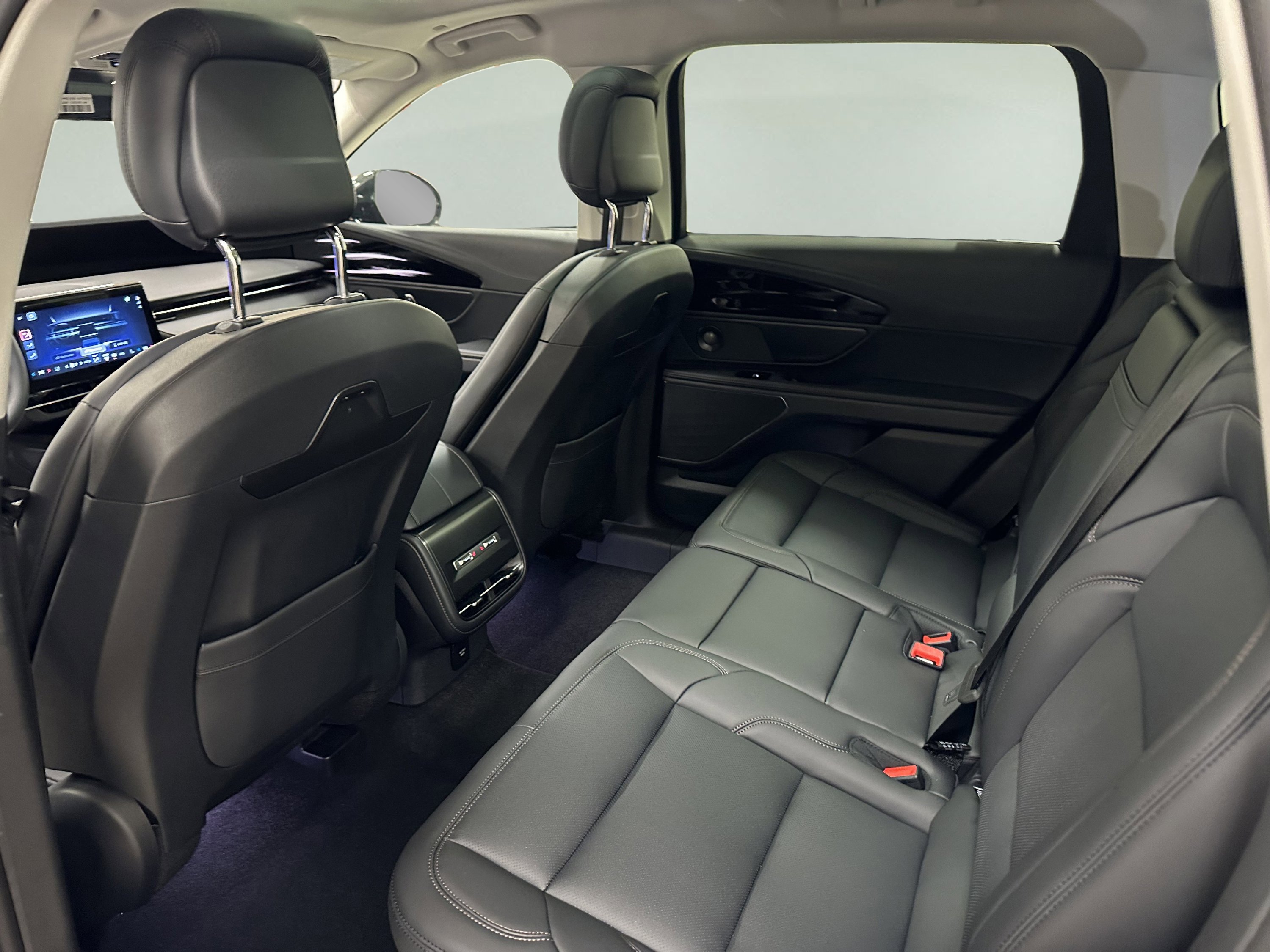 New 2026 Lincoln Nautilus Premier w/ Equipment Group 102A image 10