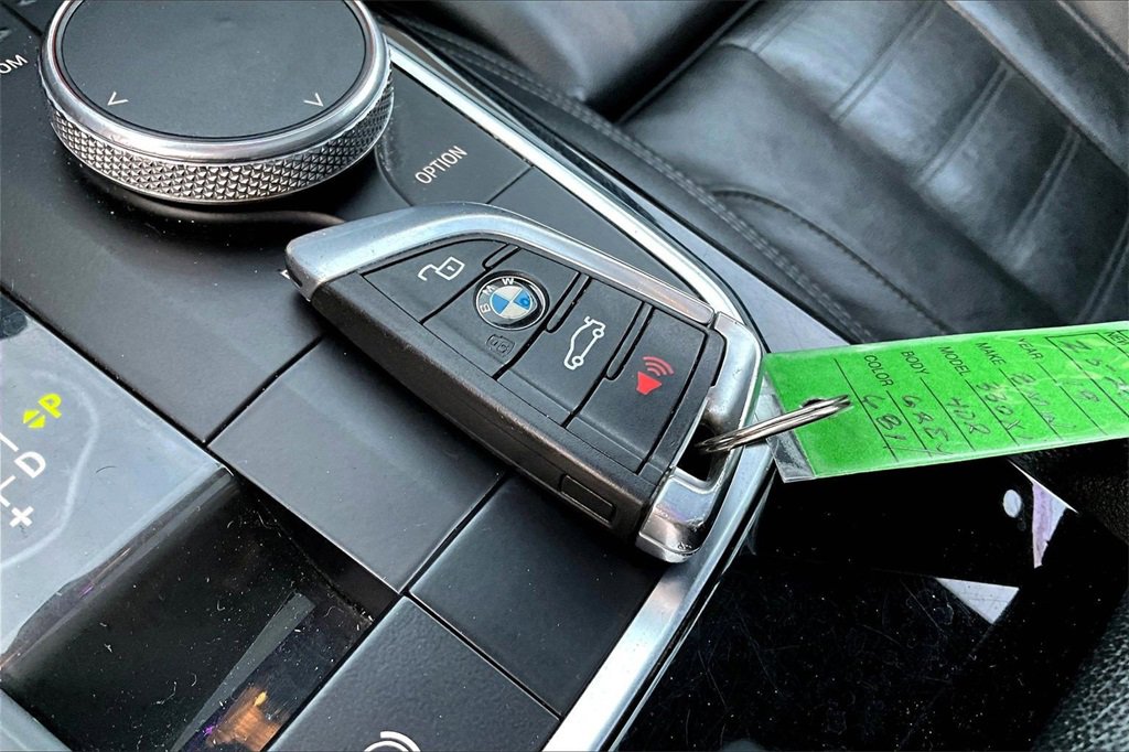 Used 2019 BMW 330i xDrive Sedan image 12