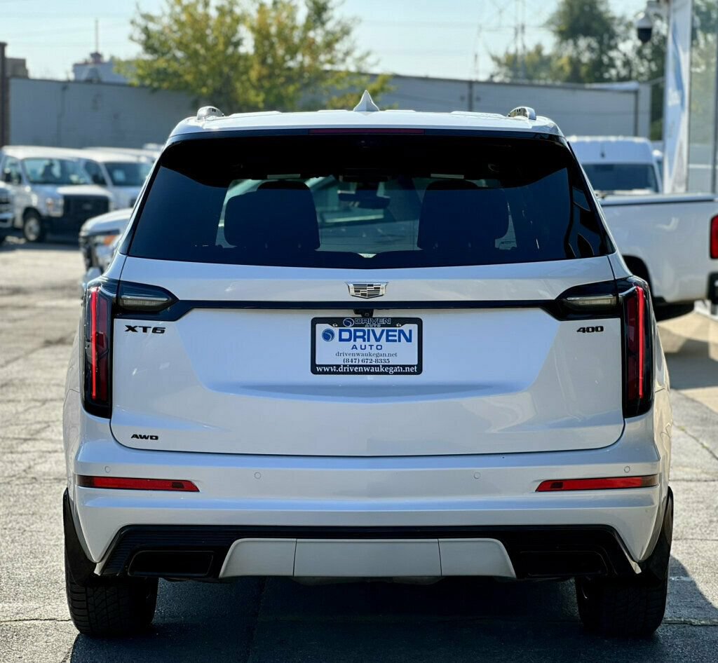 Used 2022 Cadillac XT6 Sport w/ Technology Package AWD/4WD image 4