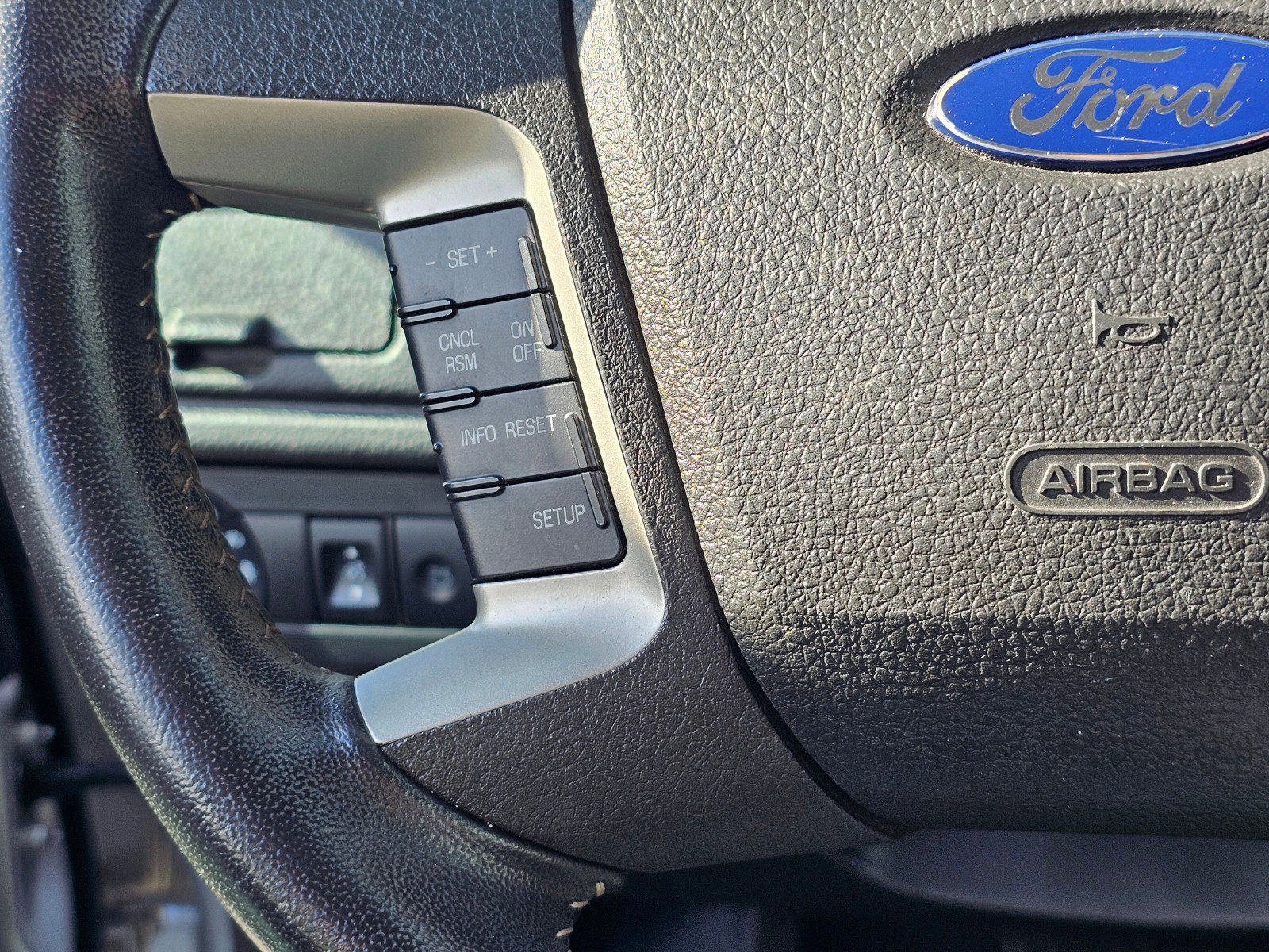 Used 2012 Ford Fusion SEL image 26