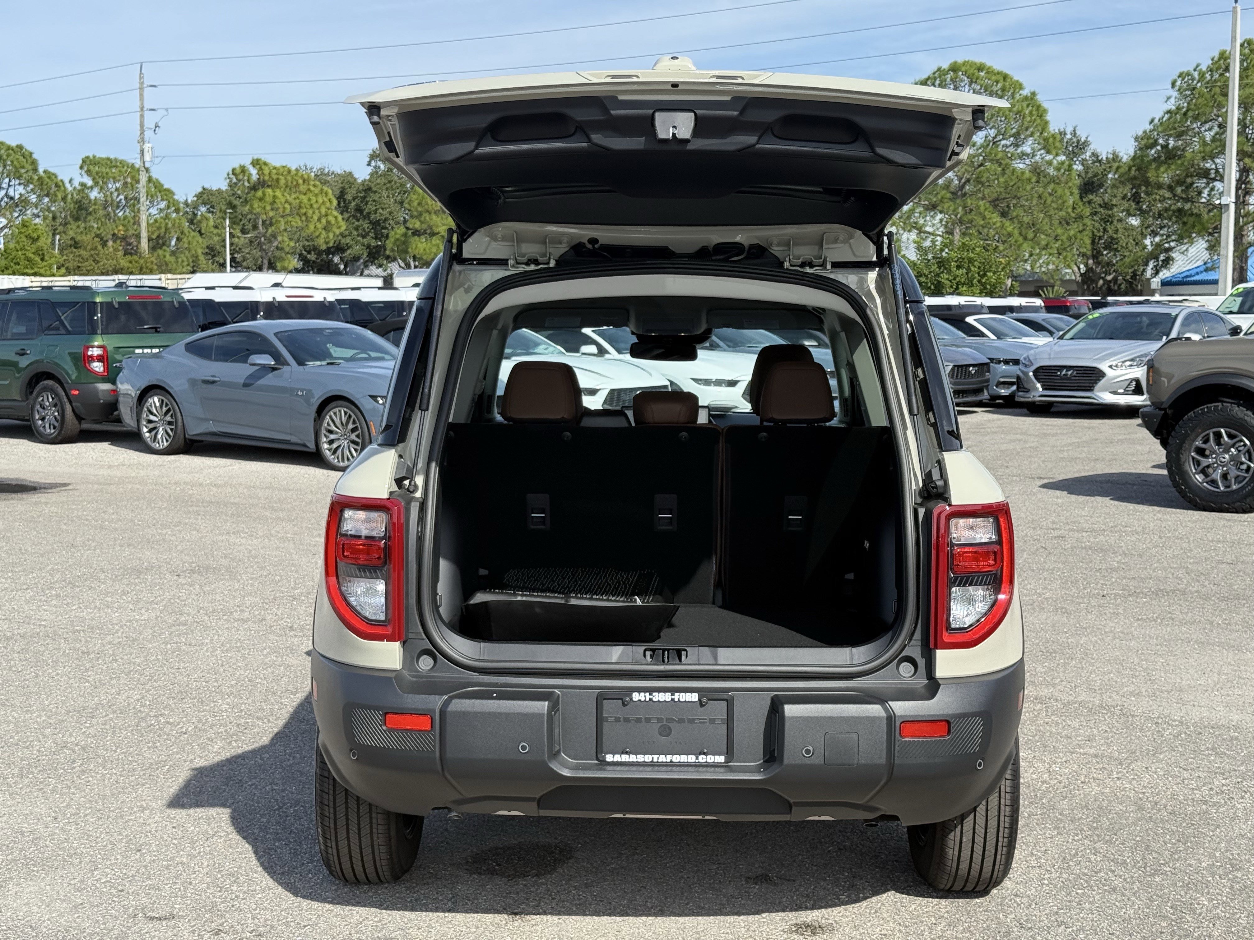 New 2025 Ford Bronco Sport Outer Banks w/ Outer Banks Tech Package+ image 14