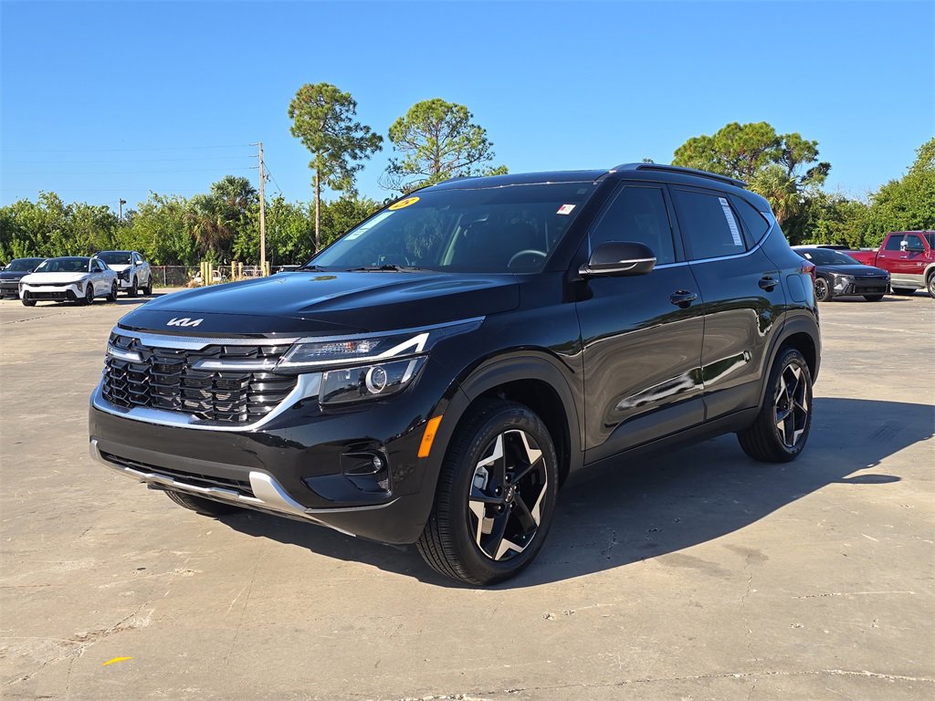 Certified 2025 Kia Seltos EX w/ EX Sunroof Package image 4
