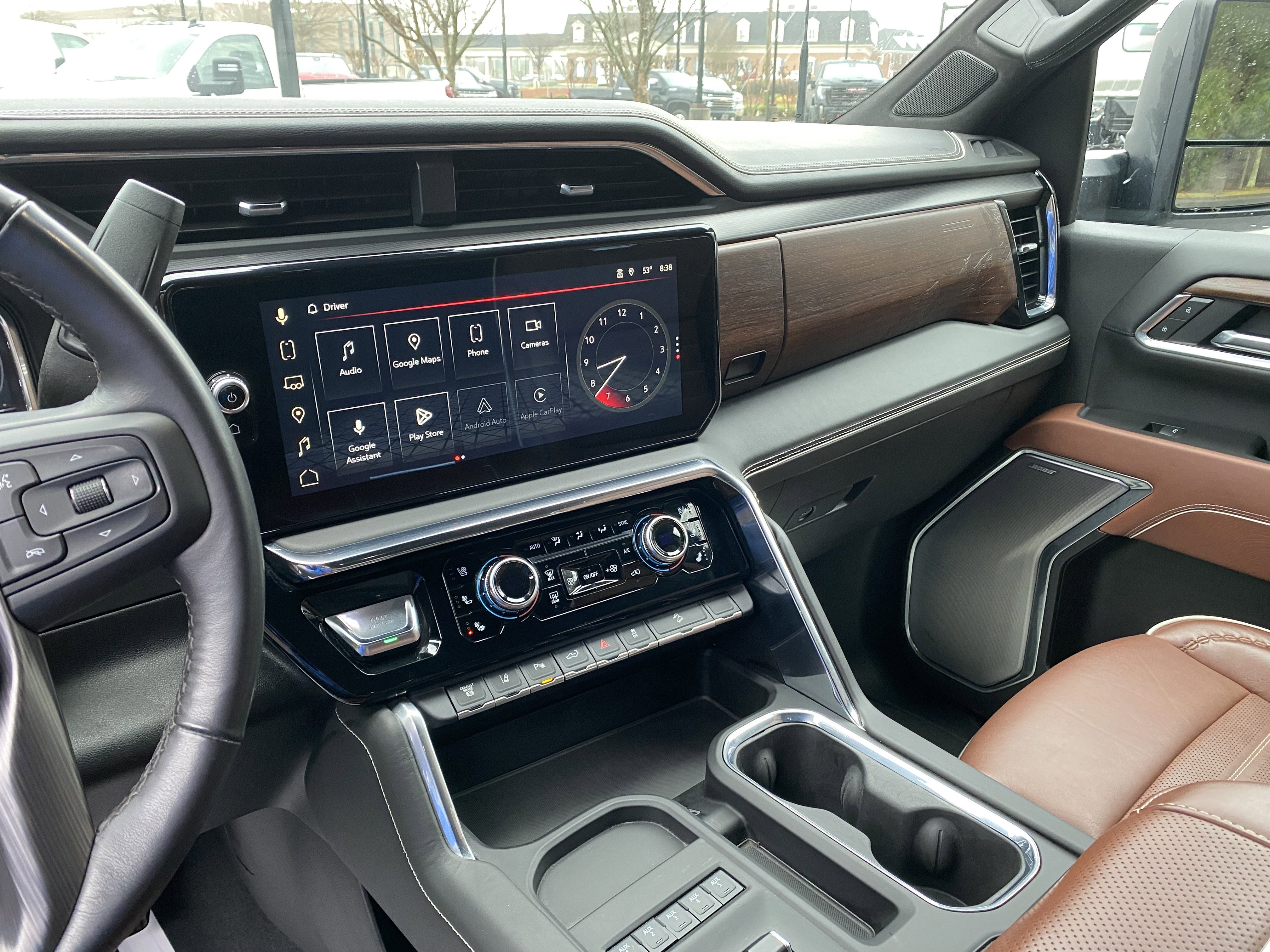 Used 2025 GMC Sierra 2500 Denali Ultimate w/ Snow Plow Prep/Camper Package image 26