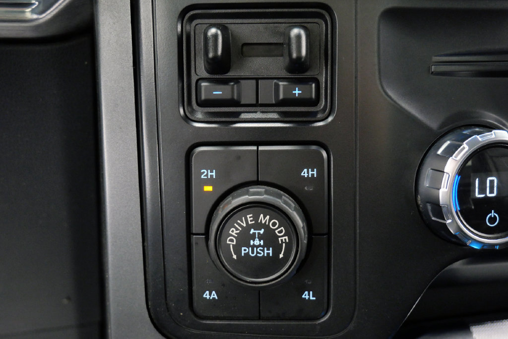 Used 2021 Ford F150 Lariat w/ Max Trailer Tow Package AWD/4WD image 29