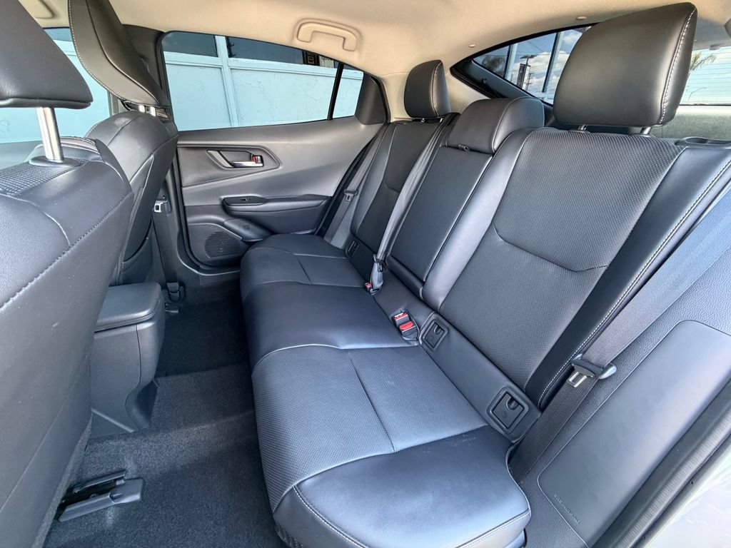 Used 2023 Toyota Prius XLE FWD image 18