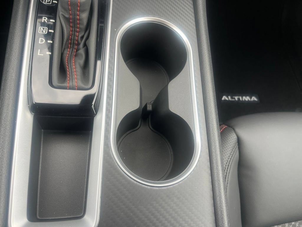 New 2026 Nissan Altima 2.5 SR w/ SR Midnight Edition Package FWD image 22