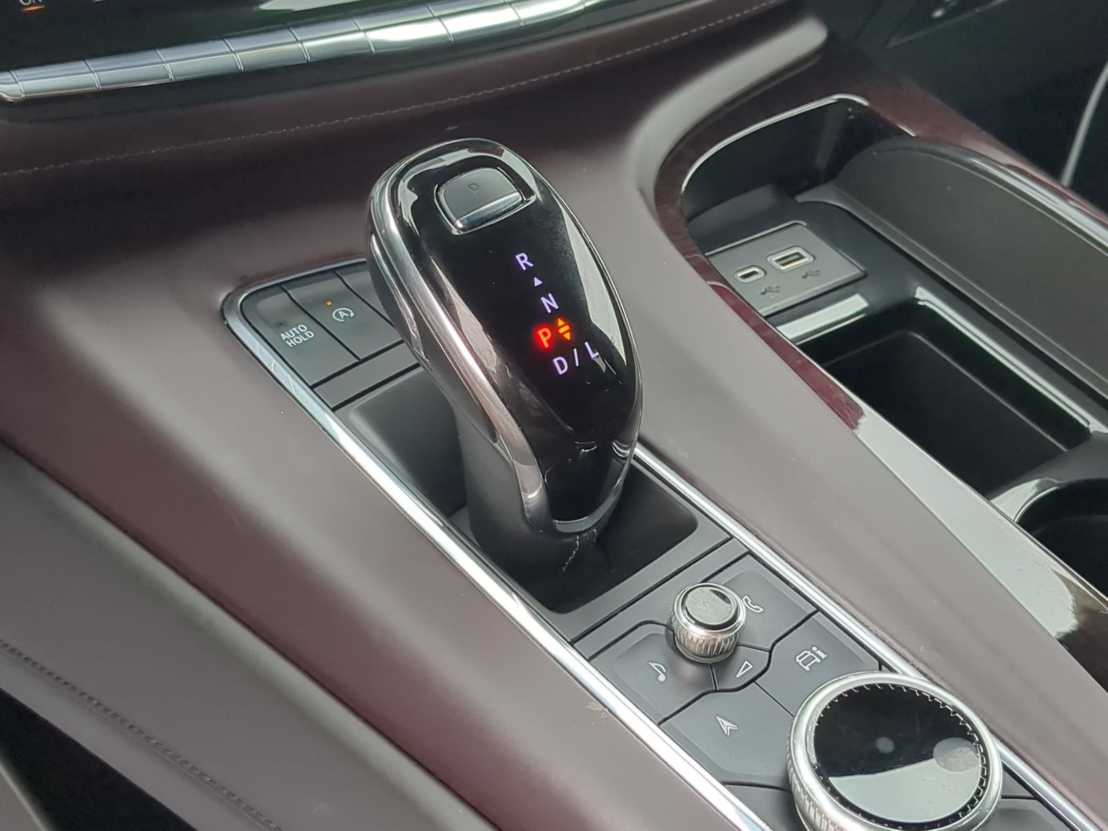 Certified 2023 Cadillac Escalade Sport Platinum AWD/4WD image 15