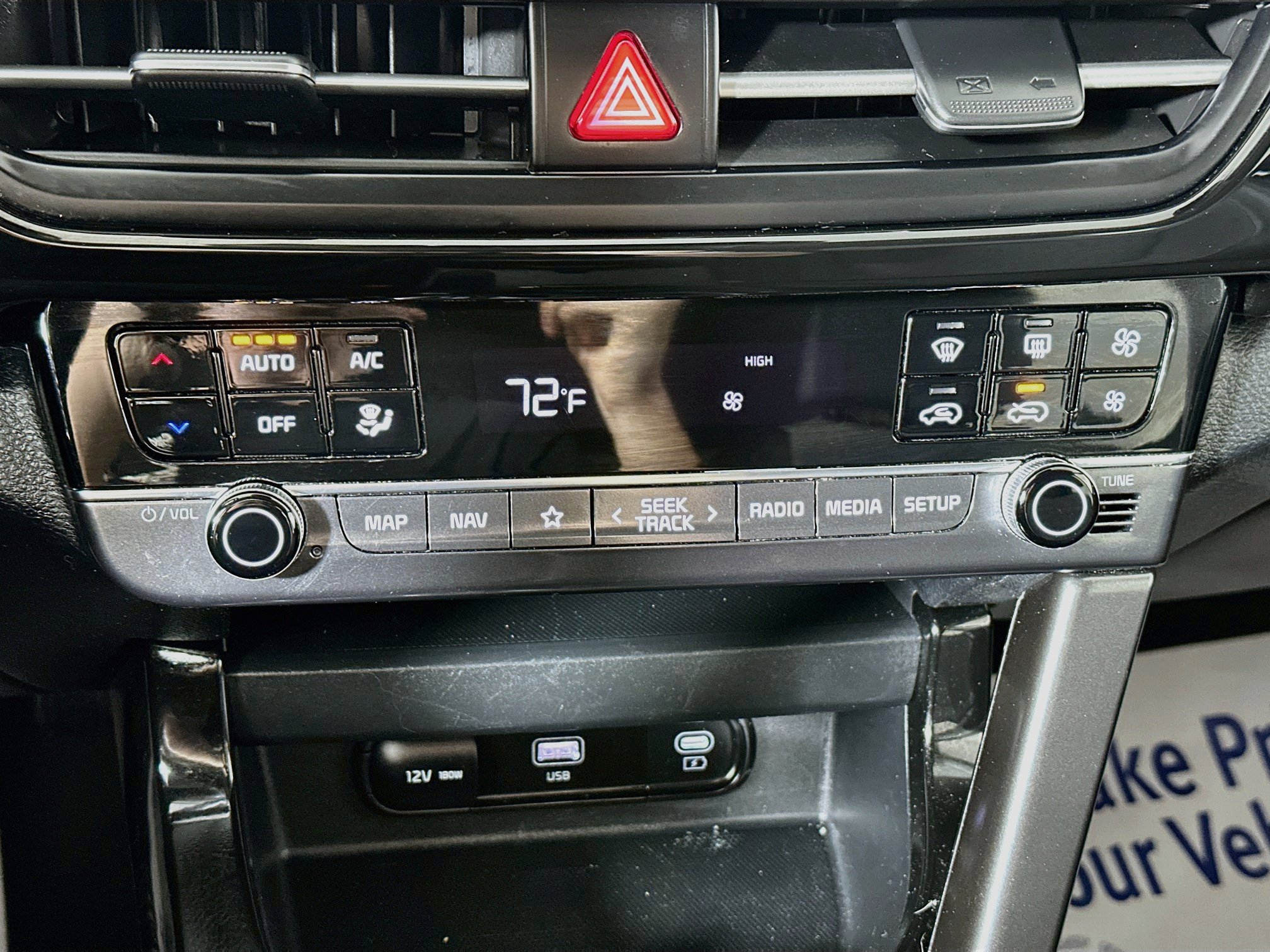 Certified 2024 Kia Seltos S FWD image 16
