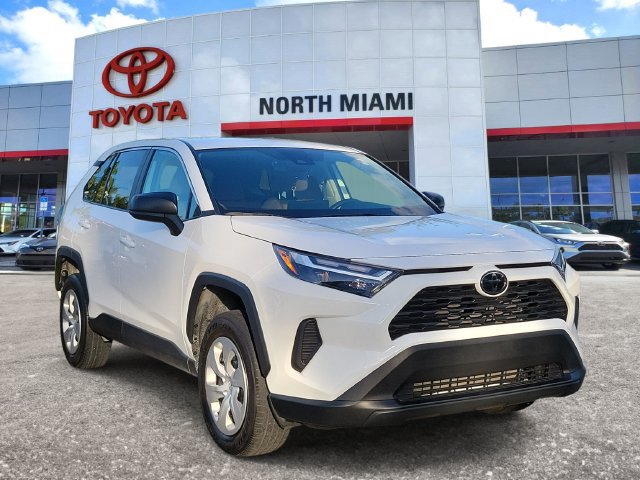 Used 2023 Toyota RAV4 LE FWD image 1