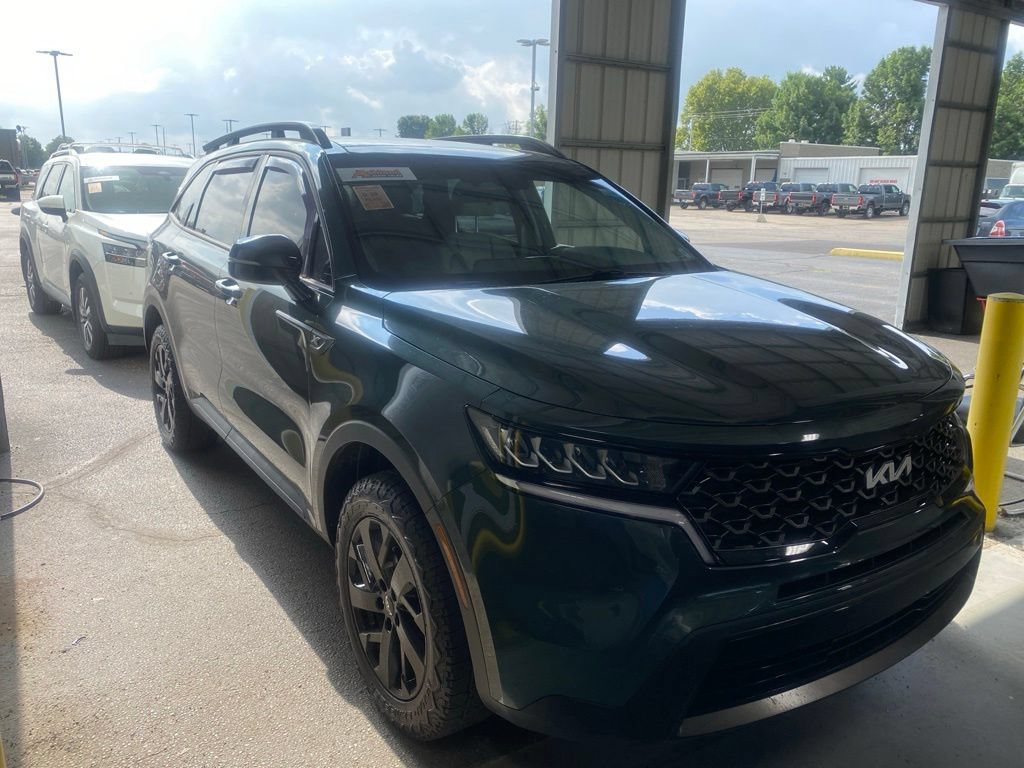 Used 2023 Kia Sorento S w/ Panoramic Sunroof Package