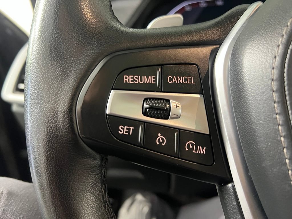Used 2022 BMW X5 xDrive40i w/ Premium Package AWD/4WD image 23