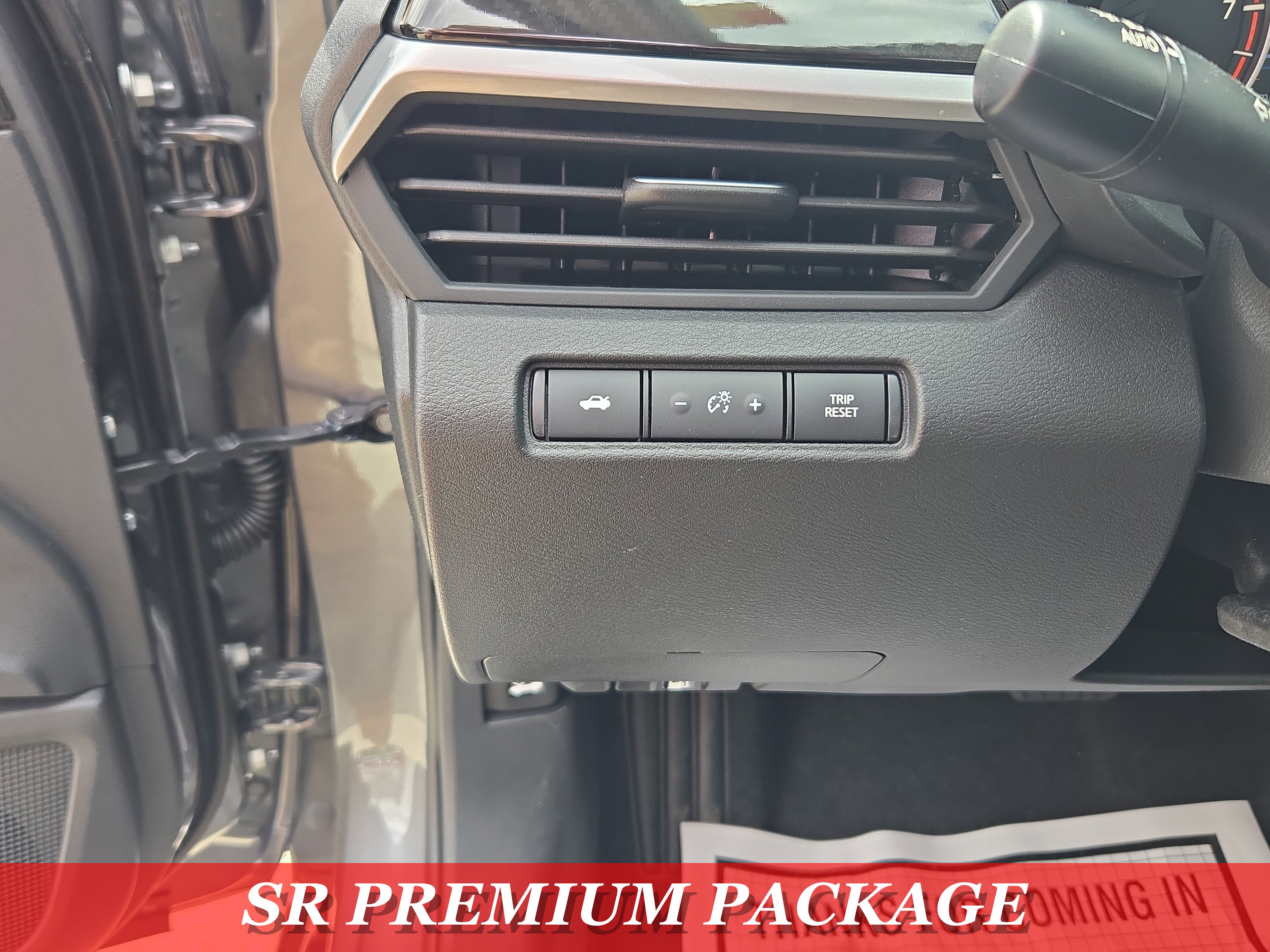 New 2025 Nissan Altima 2.5 SR w/ SR Premium Package image 17