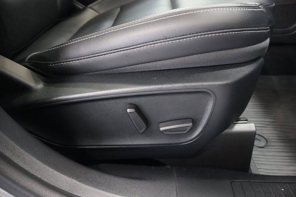 Used 2021 Ford Escape Titanium w/ Class II Trailer Tow Package image 22