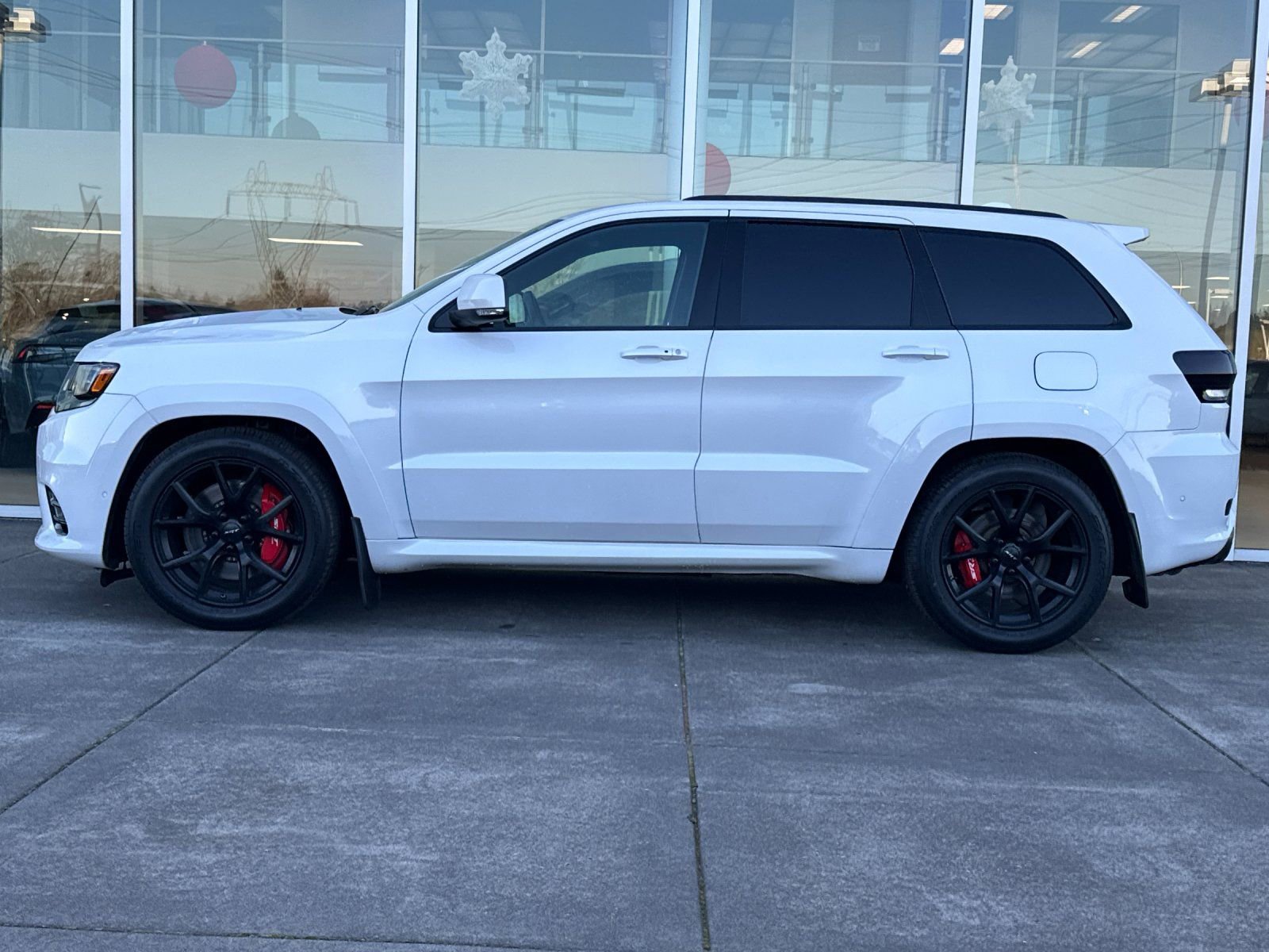 Used 2021 Jeep Grand Cherokee SRT image 6
