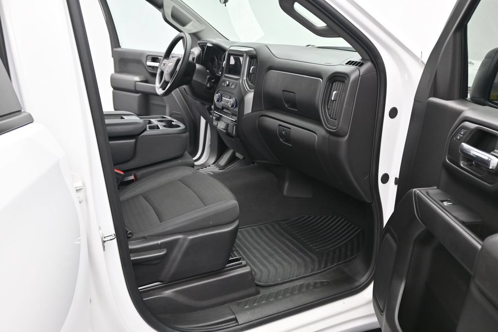 Used 2024 Chevrolet Silverado 1500 Custom RWD image 6