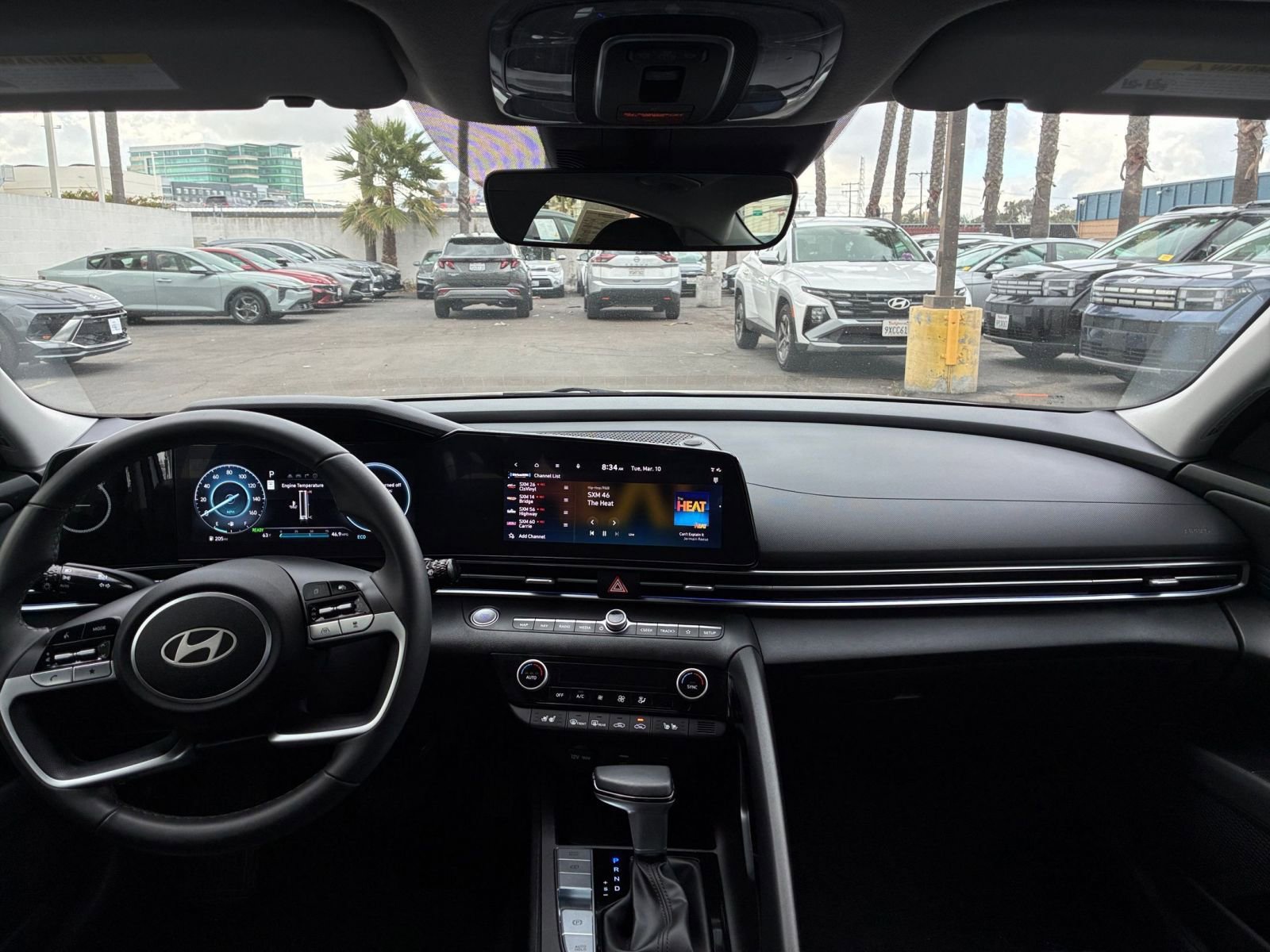 Used 2025 Hyundai Elantra Limited image 35