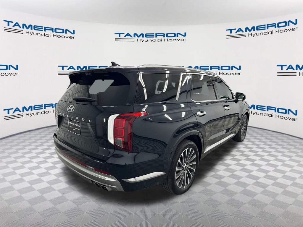 Used 2023 Hyundai Palisade Calligraphy FWD image 5