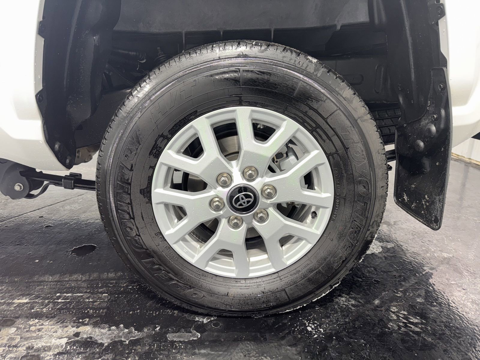 Used 2025 Toyota Tacoma SR image 7