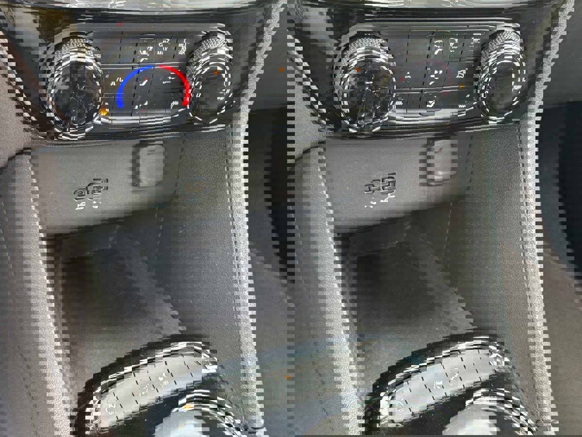 Used 2024 Buick Encore GX Sport Touring w/ Comfort Package image 32