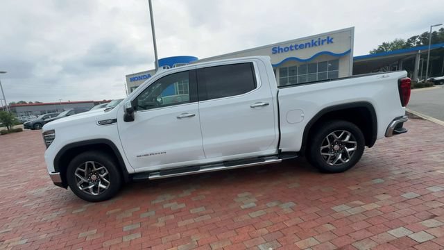 Used 2024 GMC Sierra 1500 SLT w/ SLT Premium Package AWD/4WD image 7