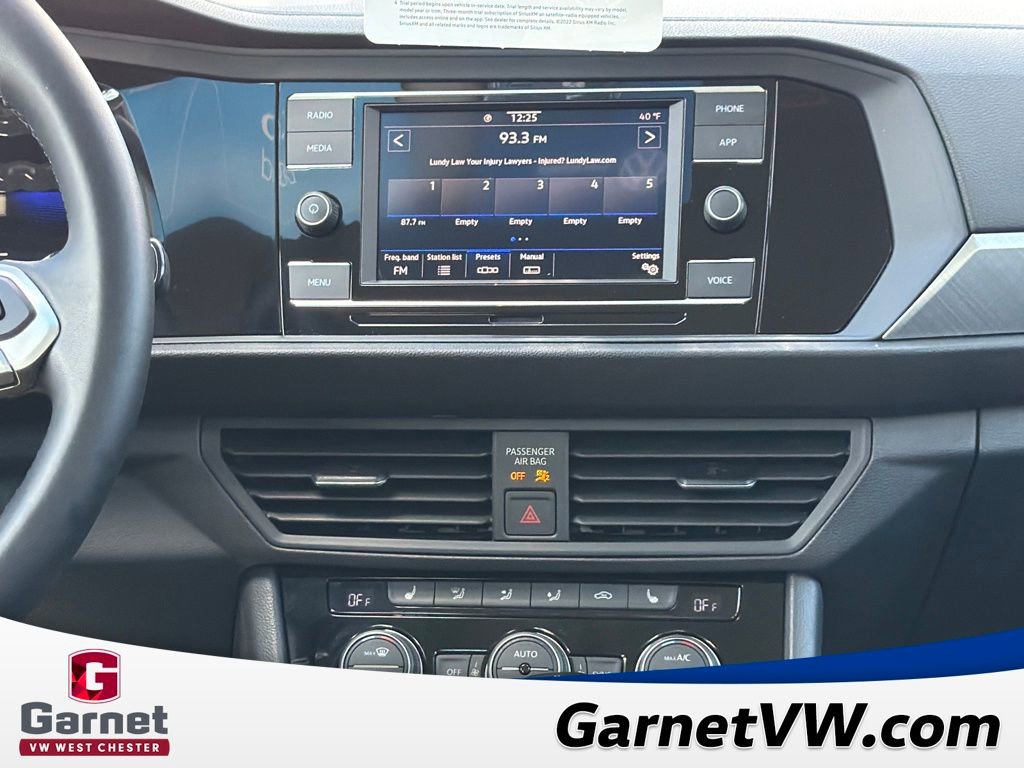 Certified 2023 Volkswagen Jetta SE image 19