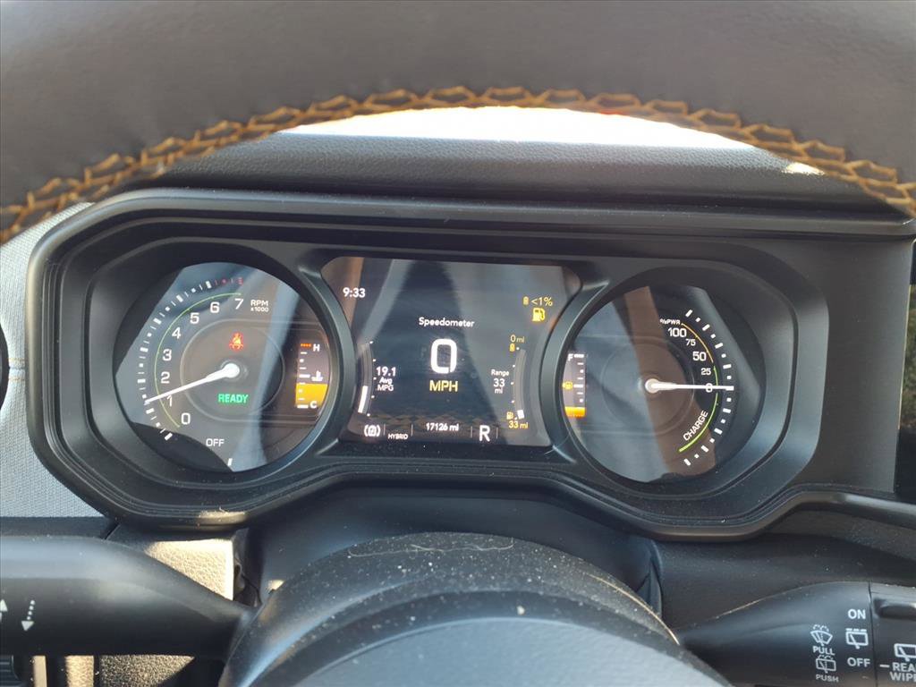 Used 2024 Jeep Wrangler Unlimited w/ Technology Group AWD/4WD image 20