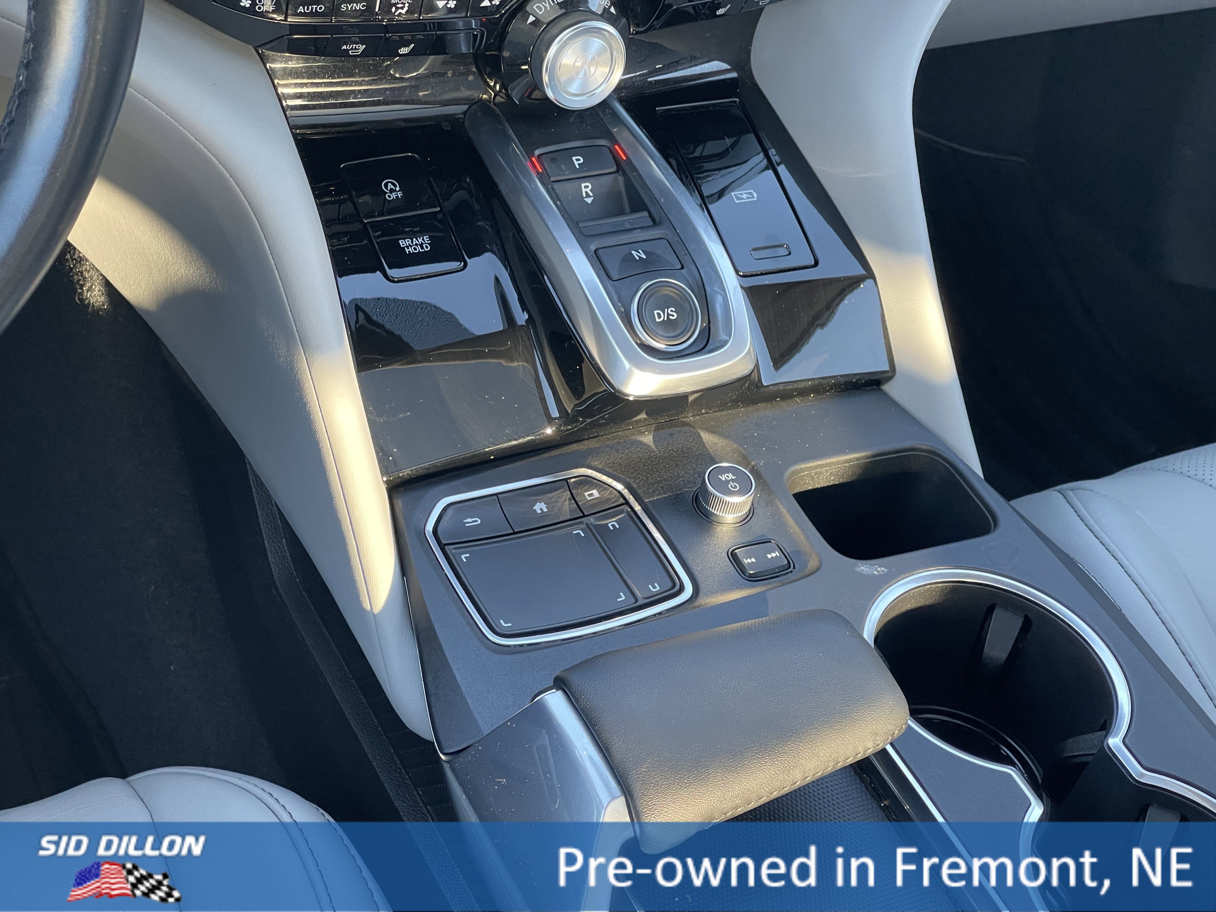 Used 2022 Acura MDX SH-AWD w/ Technology Package image 5